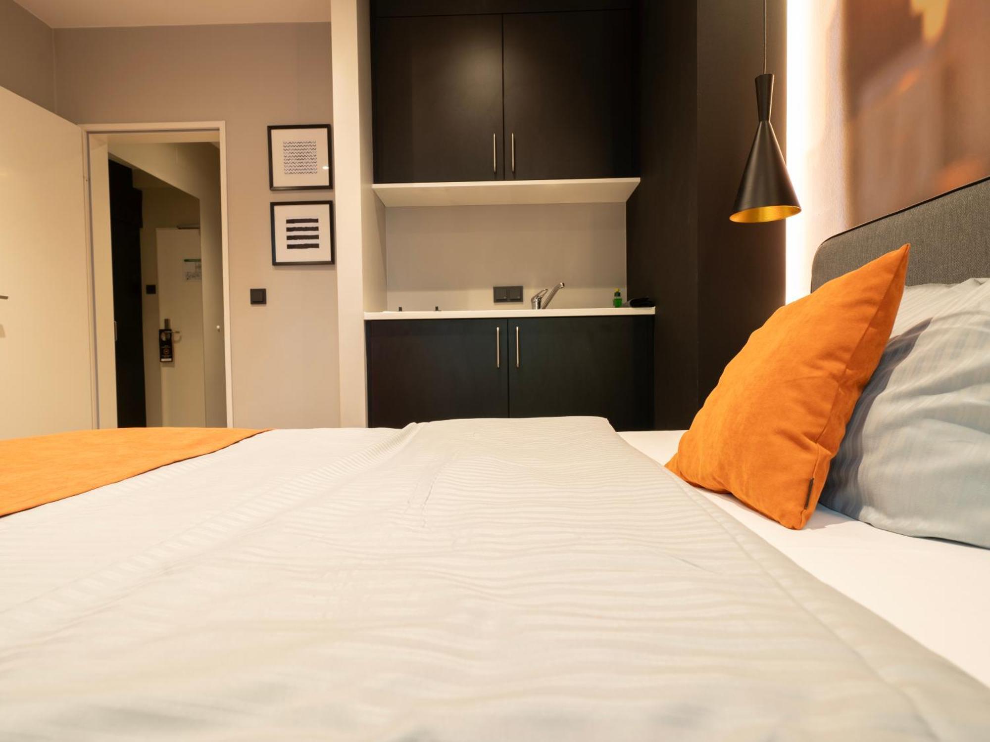 Juststay Ratingen Hotel & Apartments Exterior photo